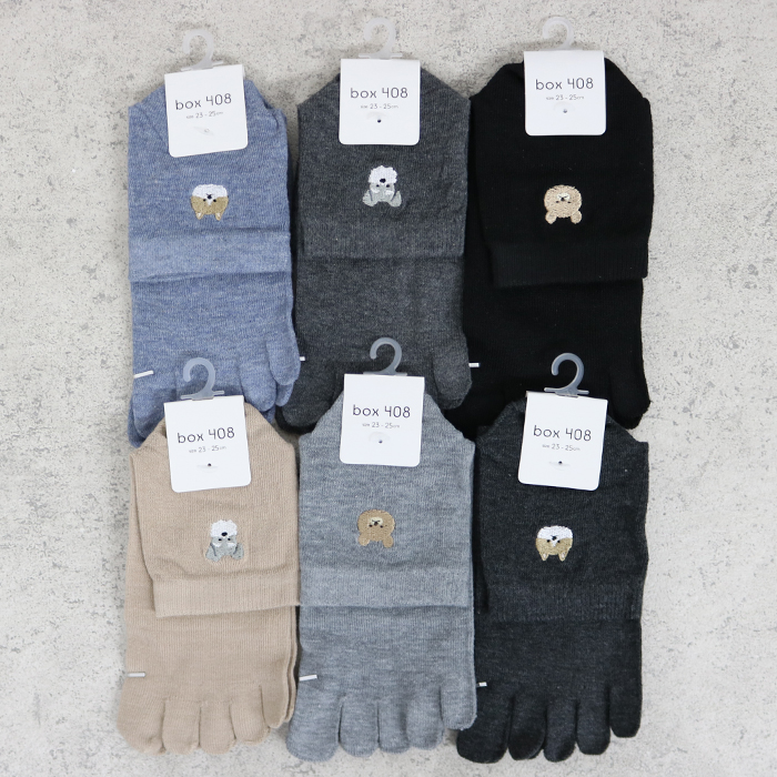 婦人ミドル丈5本指ソックス　ワンポイント刺繍柄